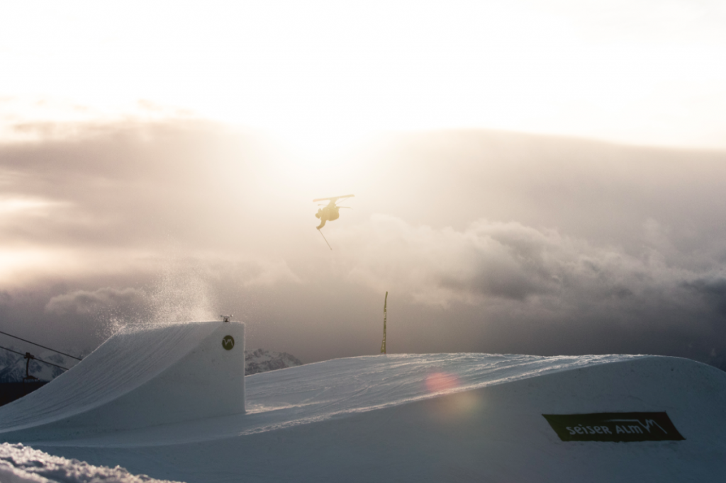 Vincent Schmid training hard for next year's movie with a Switch 5 Japan in Seiseralm. © Daniel Loosli